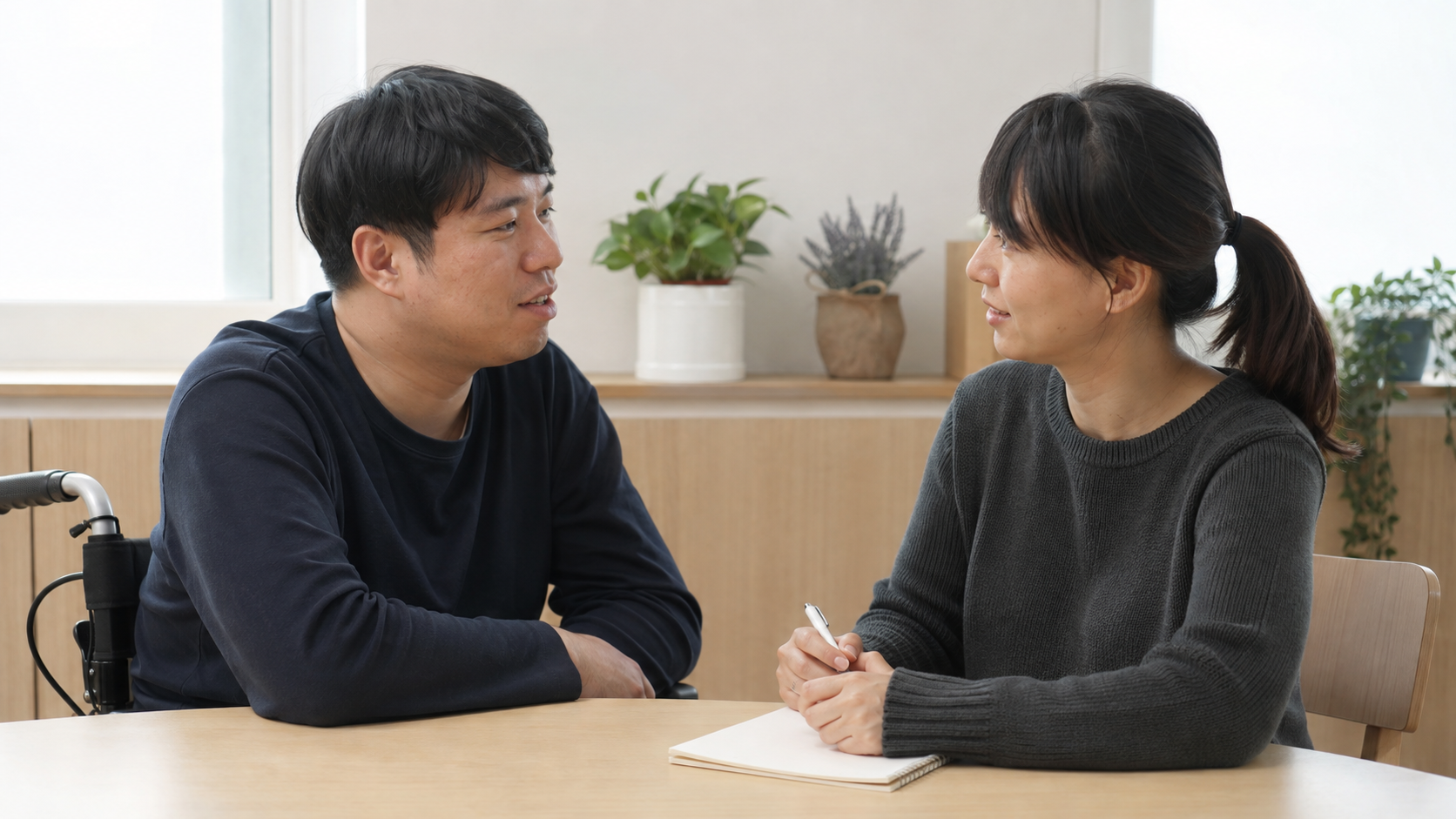 직업상담사와 일에 대한 선호를 이야기하는 성인 이용자